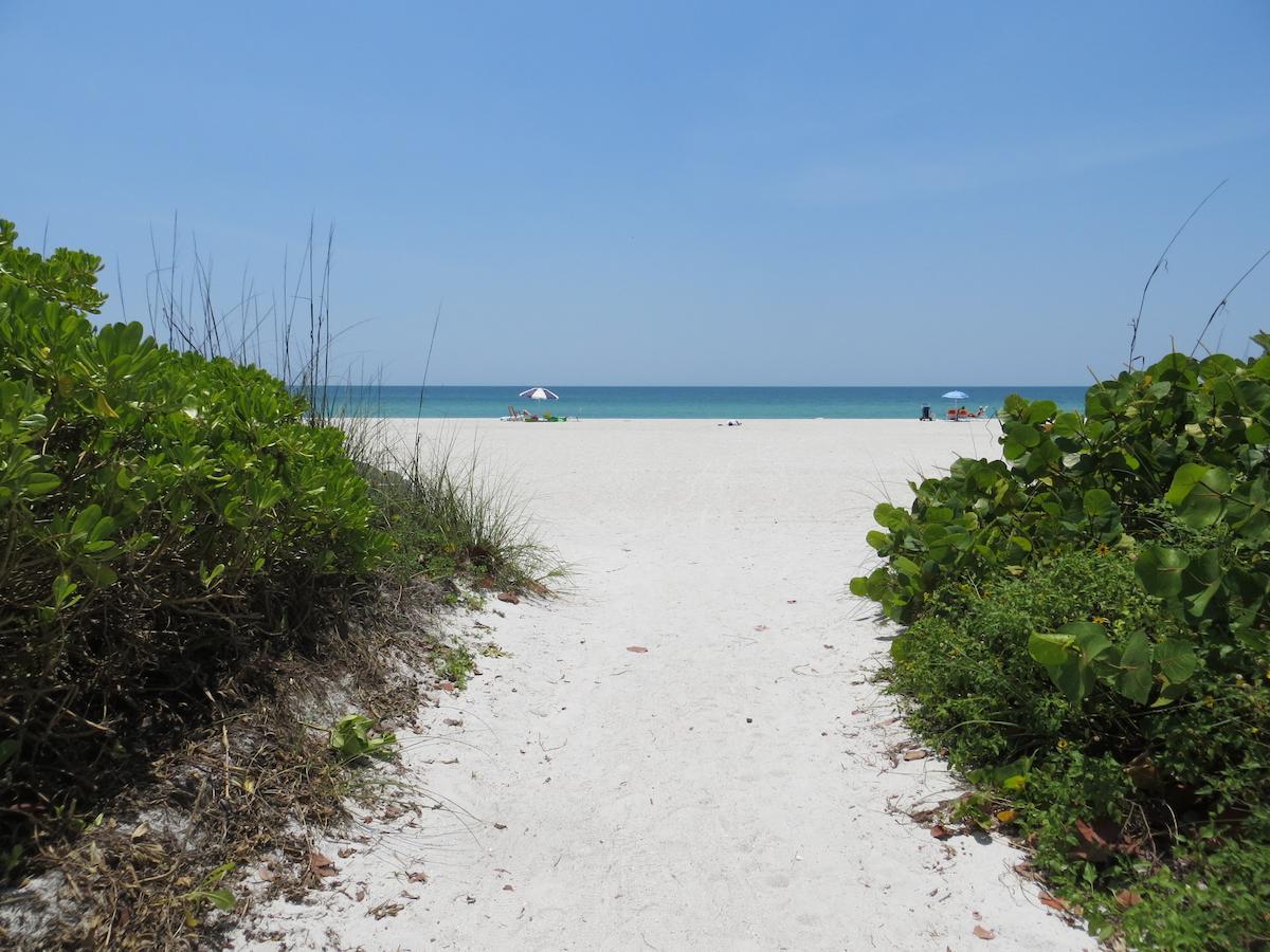 Seabreeze At Anna Maria Island Inn Bradenton Beach Exterior foto